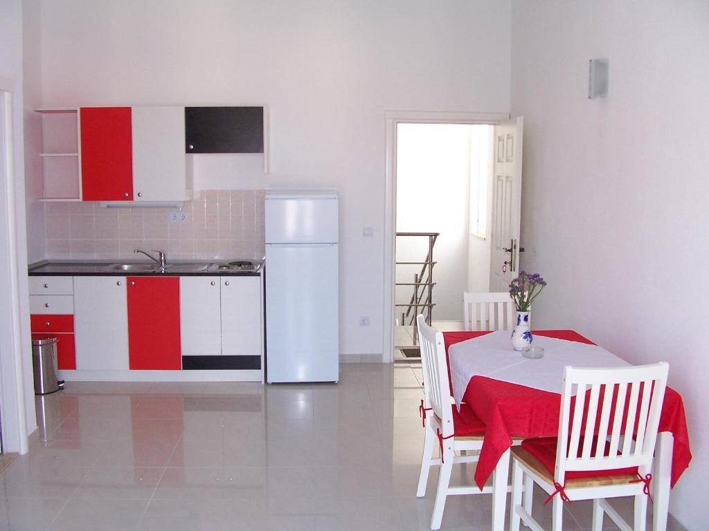 Apartments Perdijic Nemira Omiš Camera foto